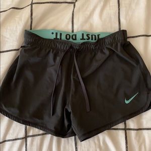 Nike 2 in 1 Women’s running shorts, blue & gray